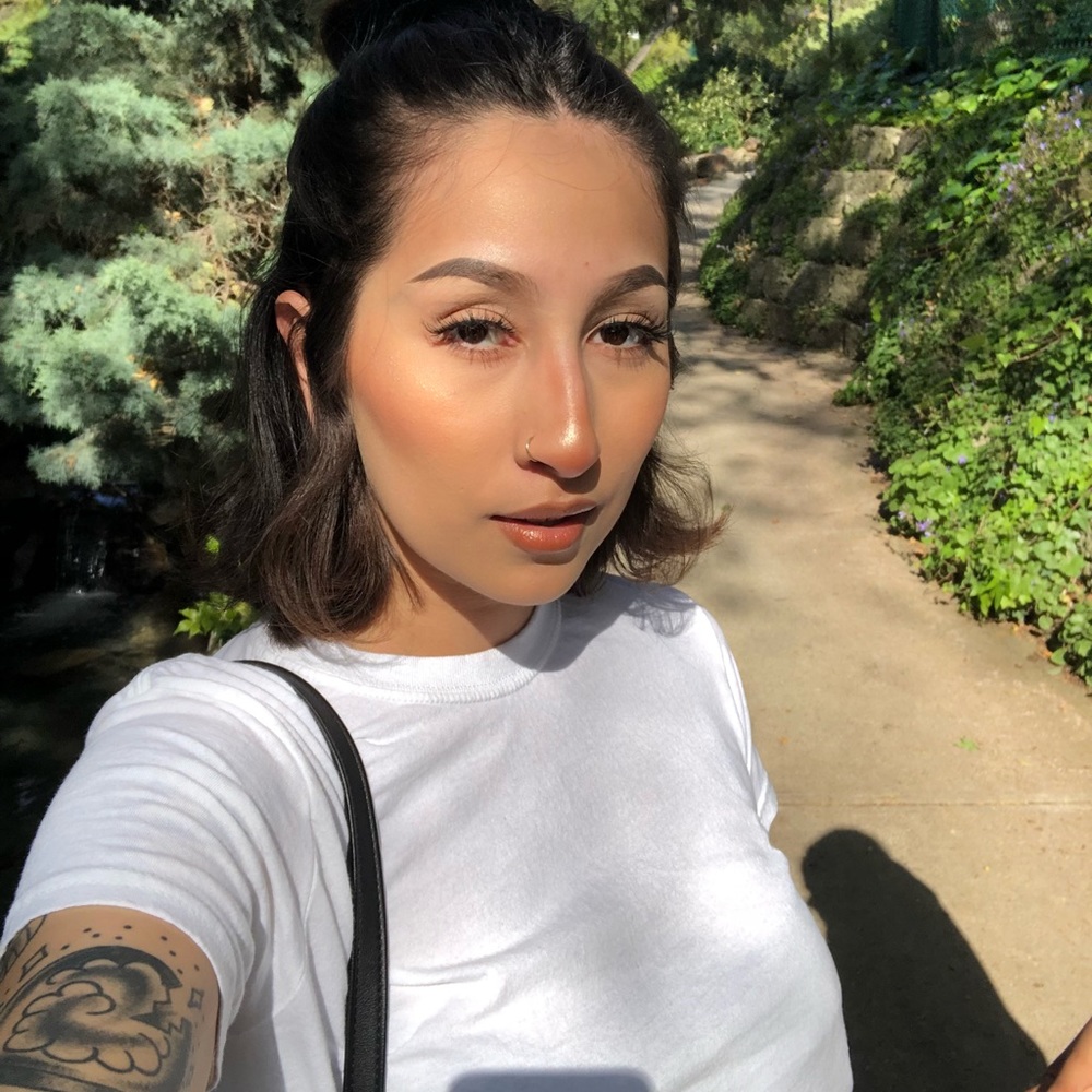 Meet your Posher, Alyssa